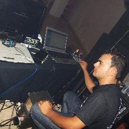 gosto de cantar e sou Dj