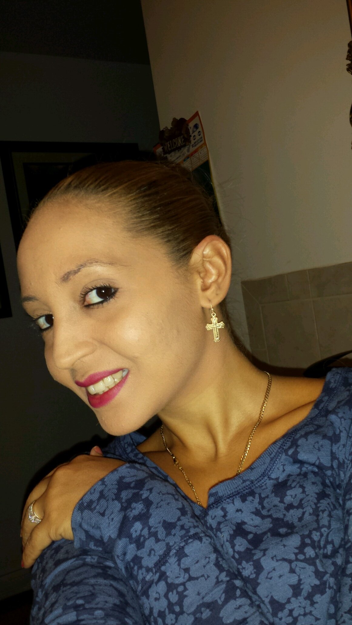 Don't hate me cuz am sexyy ;)...I may not be number 1 but number 1 wants to be like me ;)