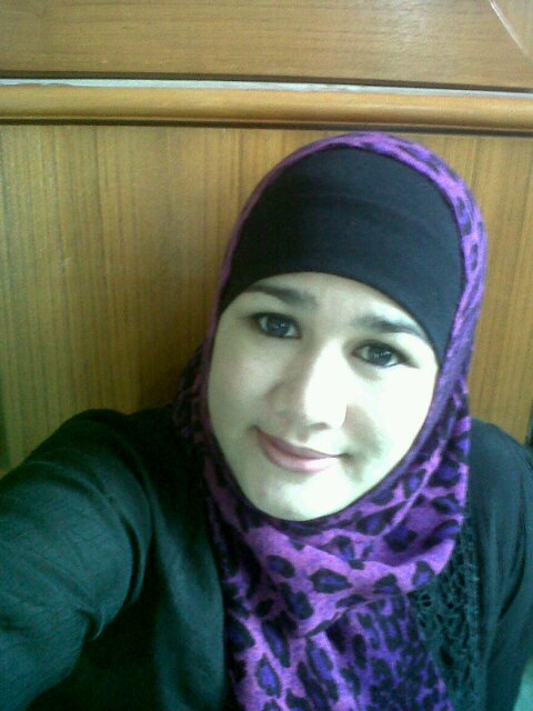 Being a mommy, food lovers n love traveling