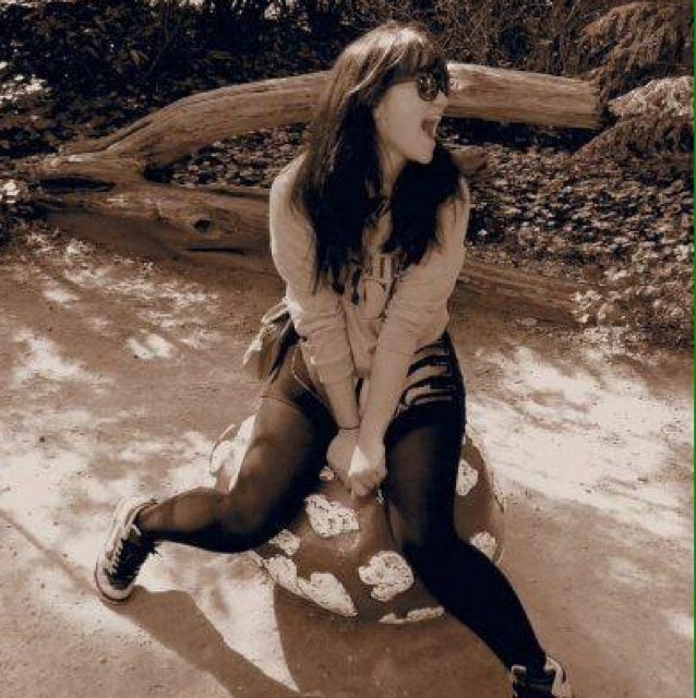 Yeleenaa's profile picture. 