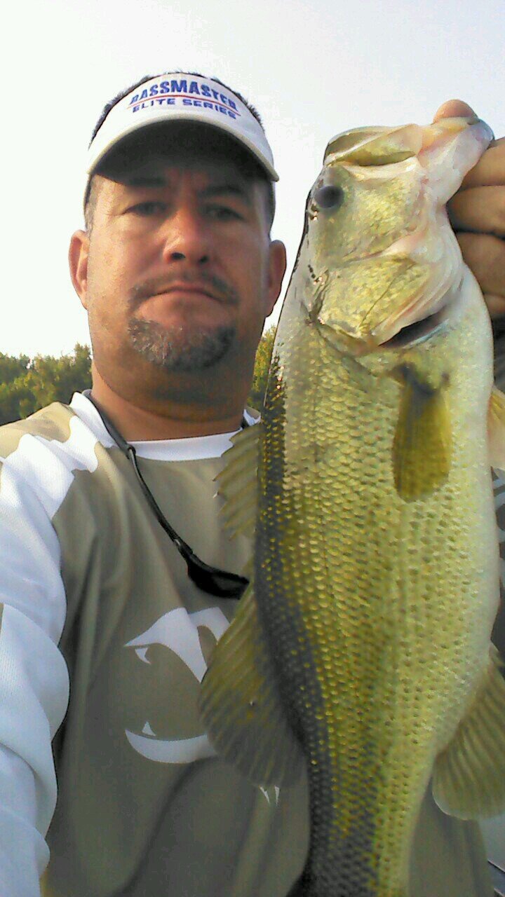 Pro Staffer for Livingston Lures, Cashion Rods, Kustom Kicker Jigs and 5X3 Fishing