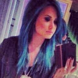 Lovatic,Tributo, Semideusa,Filha de Afrodite,Swiftie e Directioner Welcome to the new age ♪