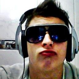 mentiroso,lindo,gostoso,cheiroso,e engraçado.