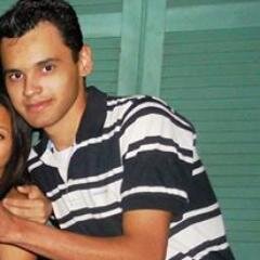 Porque ficar me descrevendo sendo que tudo oque eu faço ou deixo de fazer voçes vão saber mesmo