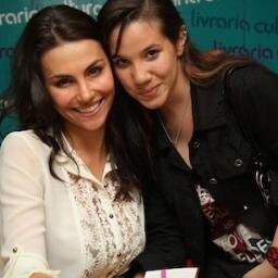 criado:18/08/12             …matando saudade da Meleca! - @lua_blanco“

“Olha a morena que eu encontrei!! ….. Ah que saudades que eu tava! - @mfronckowiak“