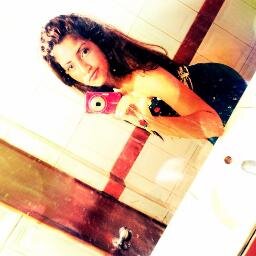 Divertirme :) ser Feliz es lo mejor :)