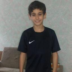(uma pessoa normal) “O talento vence jogos, mas só o trabalho em equipe ganha campeonatos...