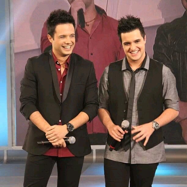 Fan Clube Oficial dedicado a esses príncipes @LucaseFelipeLF Criado:10/05/2013 Seguido:19/05/2013 Presidente: @LilikaJungthon Vice: @JujuLFeLG