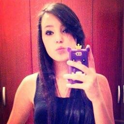 Superar é preciso. Seguir em frente é essencial. Olhar pra trás é perda de tempo. Passado se fosse bom era presente.