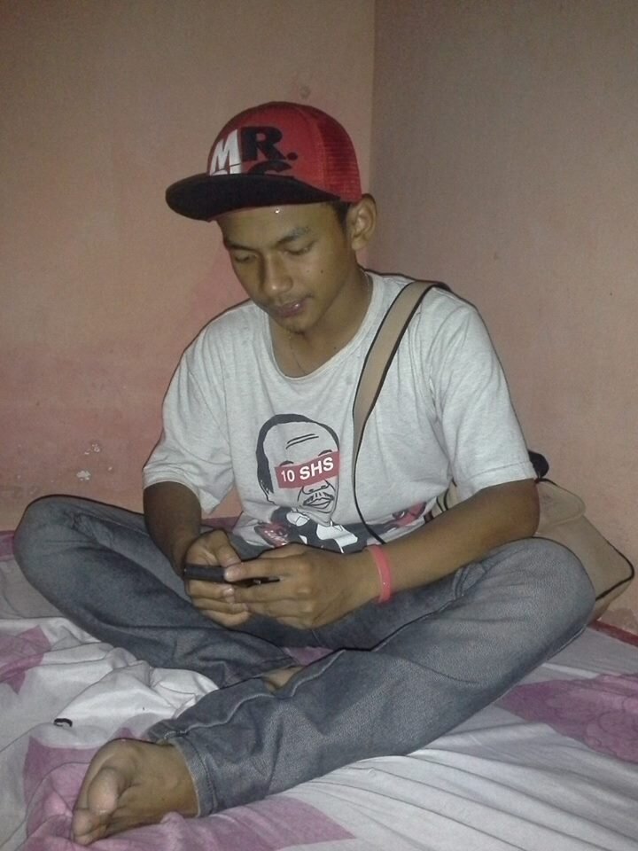 buatlah orang yg mencintaimu tetap setia / S1 FIK-UNESA'13