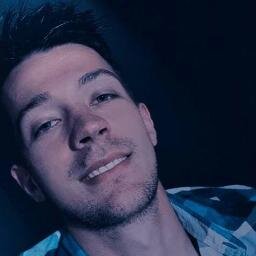 Richardmulling's profile picture. Se o céu é azul, o Inferno é o meu destino.