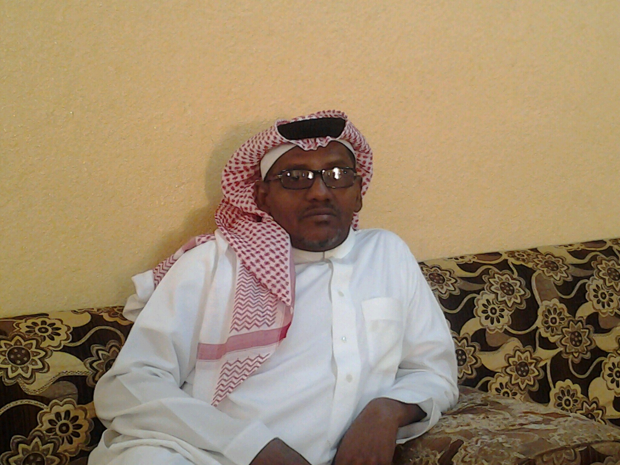 ‏شاعرسعودي عضو الاتحاد الدولي للأدباء والشعراء العرب 
تمثيل الوطن الغالي بالمحافل الدولية شرف لكل سعودي