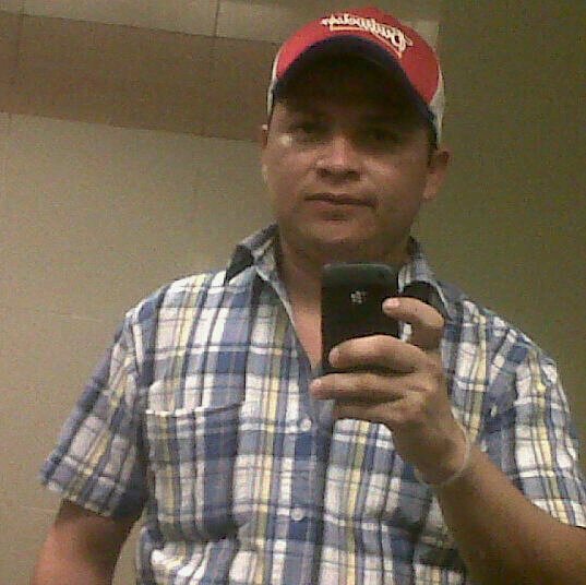 Casado con: gabyta moran