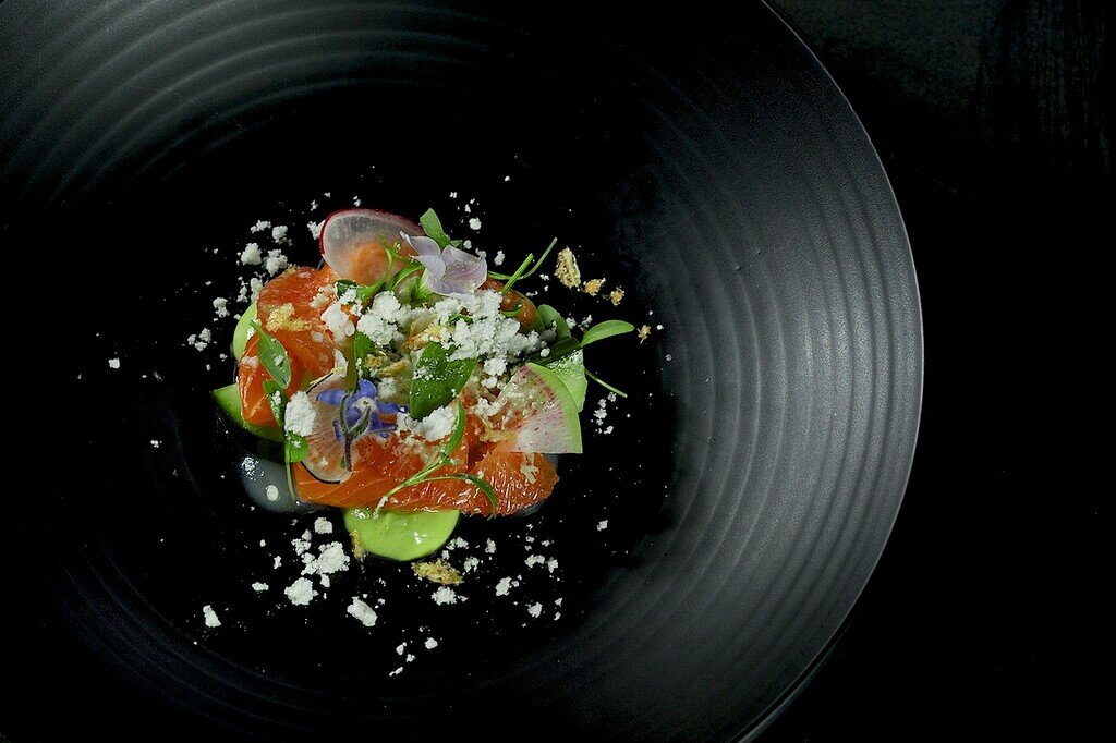 a partnership between restaurateur Tony Stewart and chef Des Harris