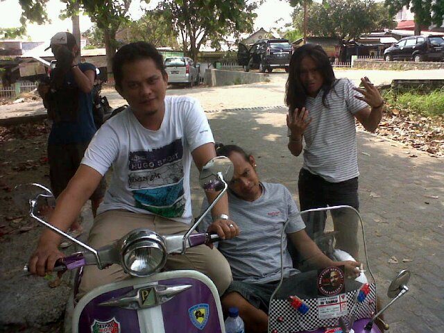 ª∂ª sebuah cerita tetang @ƙυ dan dia ...