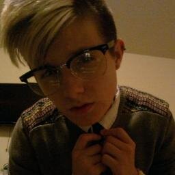 so la da di da di we like to party fucking with miley