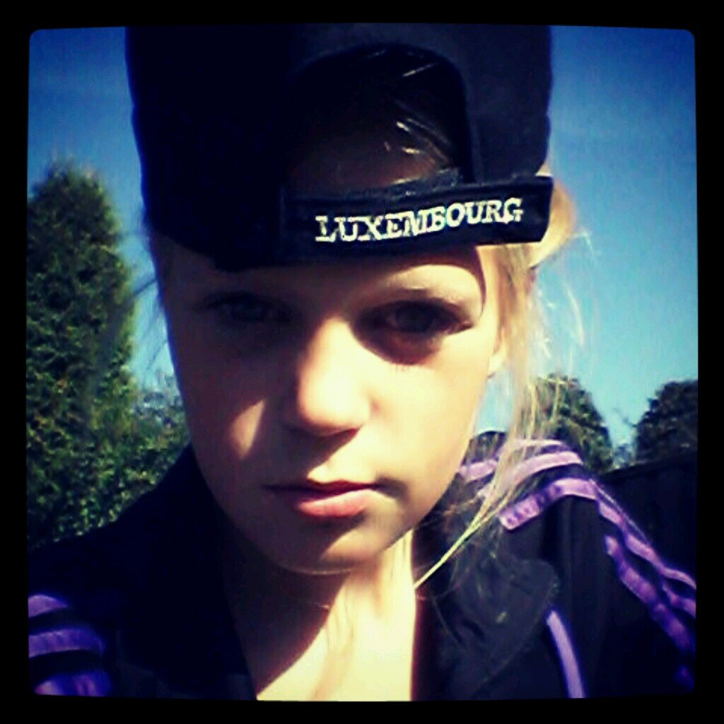 Jodyyloveyou's profile picture. fake smile&move on ♡ ~single♡