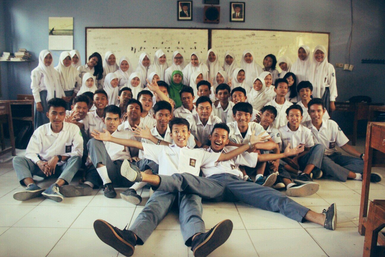Cosmic14_'s profile picture. Acc Real XI.IPS1 2013/14. Class Of Social More Ideal and Clever! we are 50 teenagers. Sensei Ari Widowati, S.Pd #Agak2BOYO
