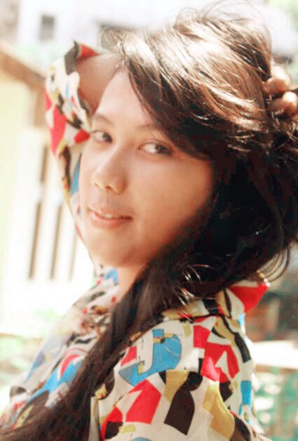 i was a simple girl and will be a profesional doctor :)