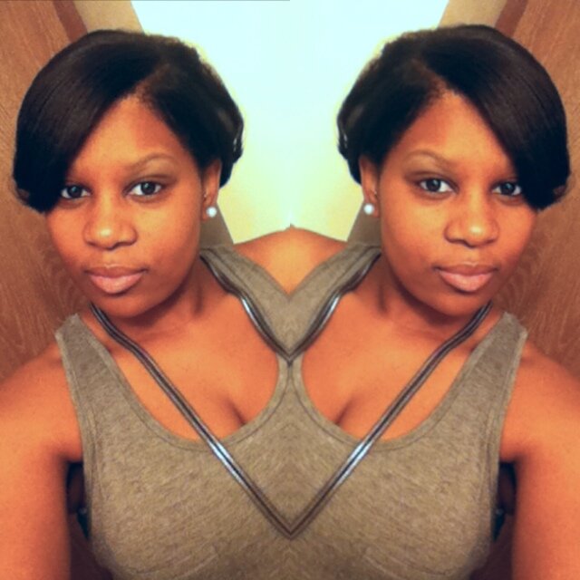 I'm a simple girl.
I like the simple things. 
Plain and simple.

Cameron