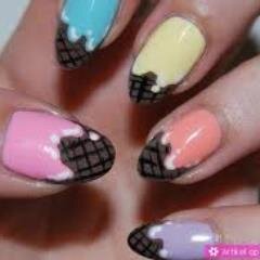 hier vind je de leukste nail arts van het internet en van mijzelf!!