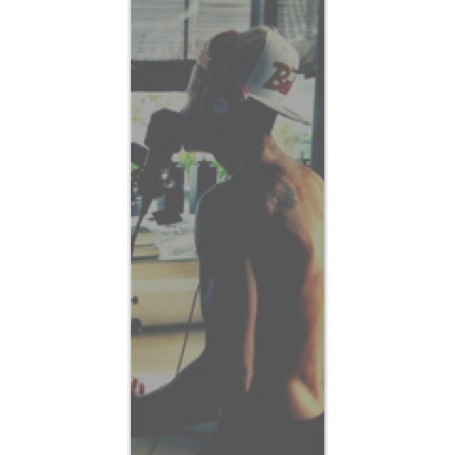 ~Let me kiss, love, tease, touch your body~ {RP/FL}