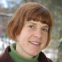 Kommunikationsfrau mit journalistischem Hintergrund, derzeit @brotfüralle