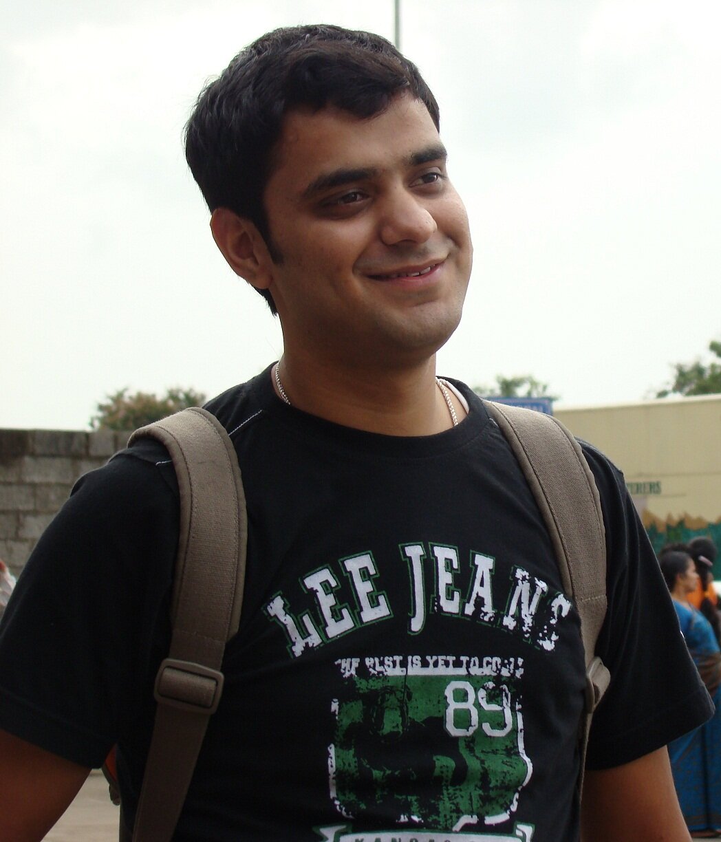 Engineer and MBA. Builds Tech and Products.