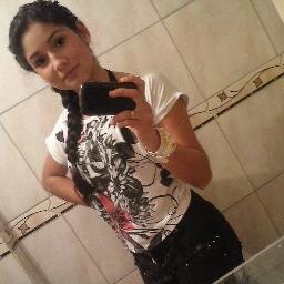 Ela nn é linda é perfeita,cada minímo detalhe seu foi especialmente criado por Deus,Gosto demais da minha baixinha 3 -Wesley