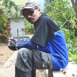 EchohaesEko's profile picture. Wong Linuwih Iku Ambeg Welas Lan Sugih Pangapura.