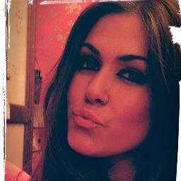 Rossiiu's profile picture. Esteticista, maquilladora y buscando un final feliz :D