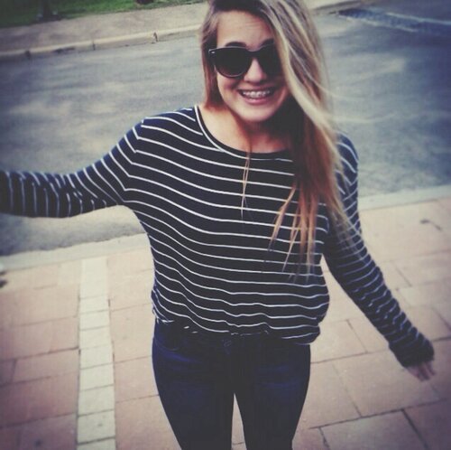 married to Nathan Sykes xx 
love my TWFanmily, always follow you back.
