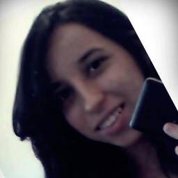 timida, inteligente, e dona do seu proprio negocio, prazer, eu