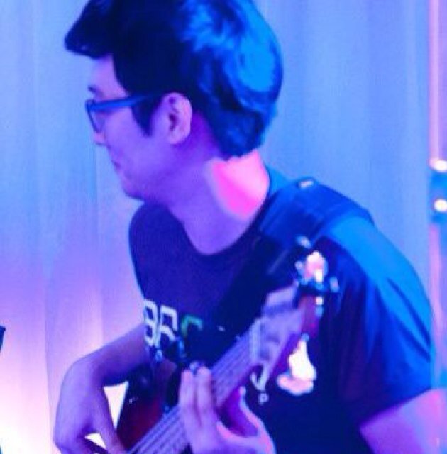 re_project_'s profile picture. Korean, Bassist, Compose, Producer..