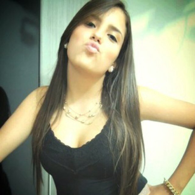 Danni_Za's profile picture. Escribir, vivir con música, viajar, sentir y soñar...