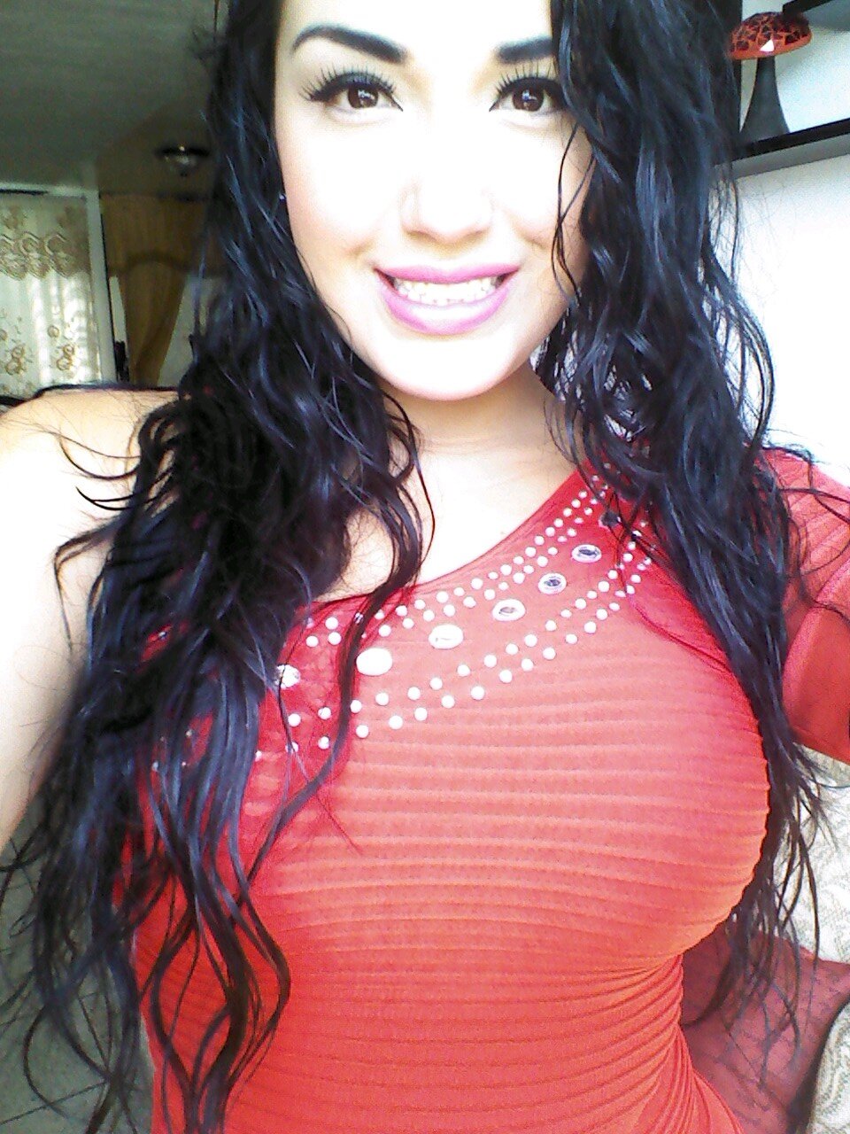 alesalixx's profile picture. modelo-edecán