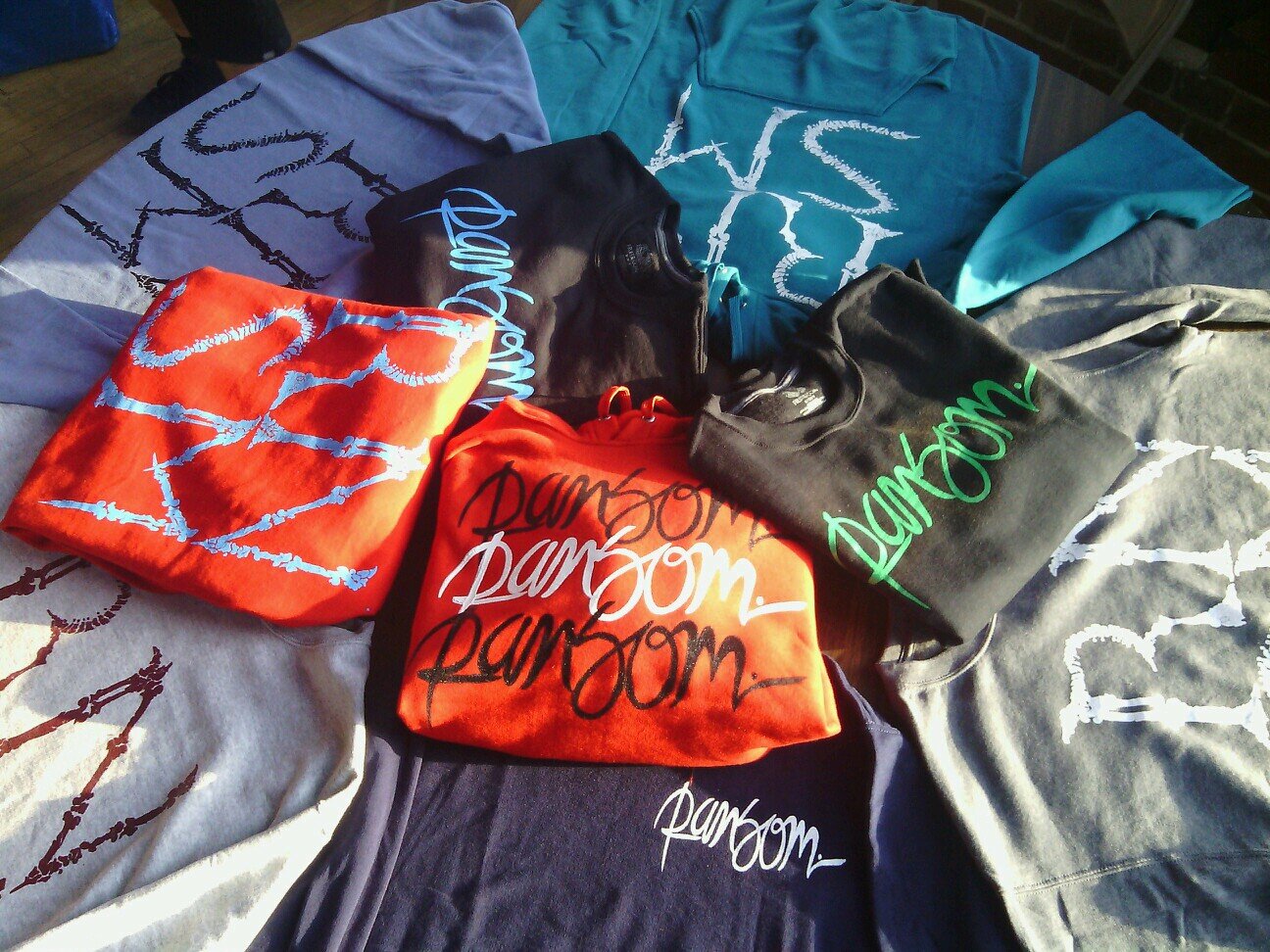 Ransom, we are a group of friwnds collaborating on shirt/Crewnecks/Pullovers& we make Strapbacks,Snapacks&Fitteds