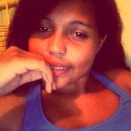 Awn *-*
- Me segue logo vain ? *-*