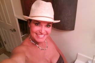 mbergholtz's profile picture. ~ Living & Loving Life ~