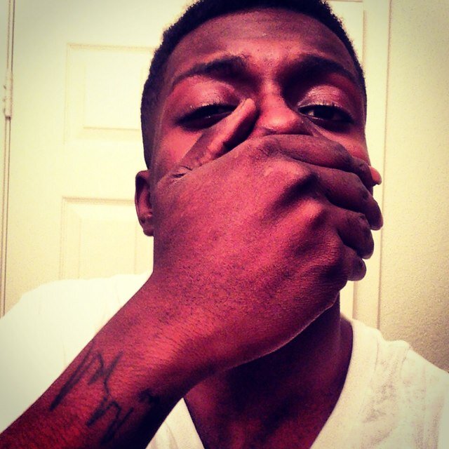 iLostMYfukX's profile picture. #randbedgemusic #teamtatted #teamLEBRON #teamiLOVEboobs ( o Y o ) #teamAirForce #teamnohomo