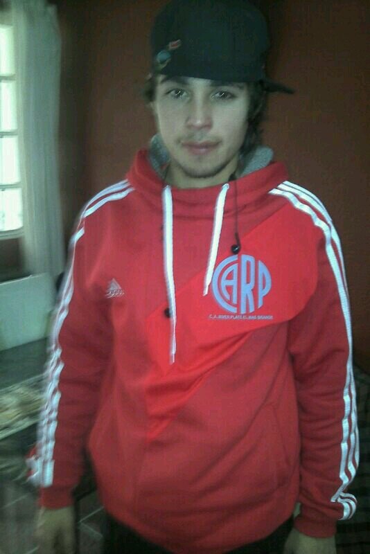 Fanatico Del Reggaeton, Reggae y el Dubstep. Hincha Fanatico De River.