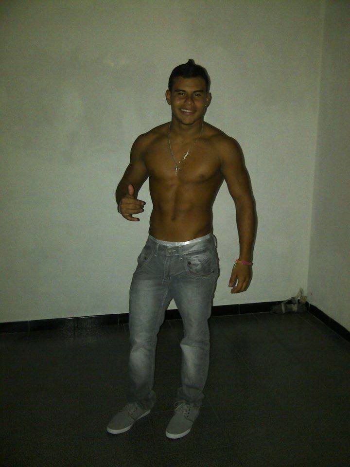 polacogomez1's profile picture. 