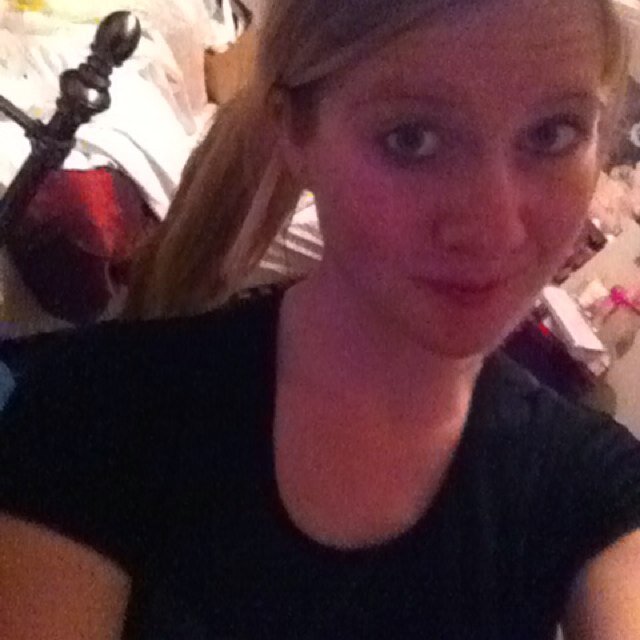 Natalie_Bayford's profile picture. I follow back ;)