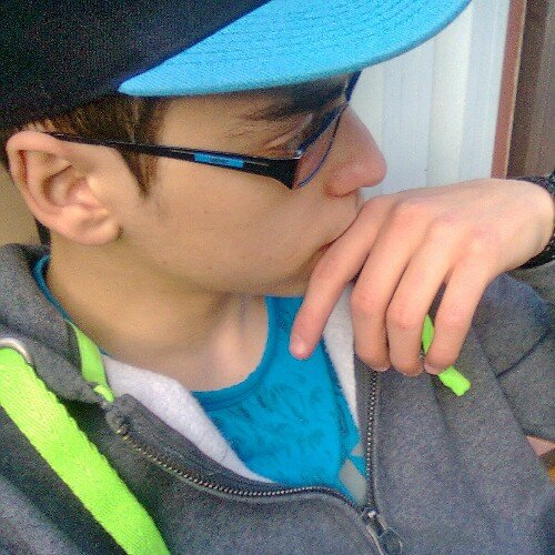 J'etait un petit garçon intelligent, je suis plus rien a cause de Tweeter..