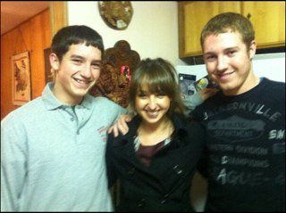 alisonitza82's profile picture. 