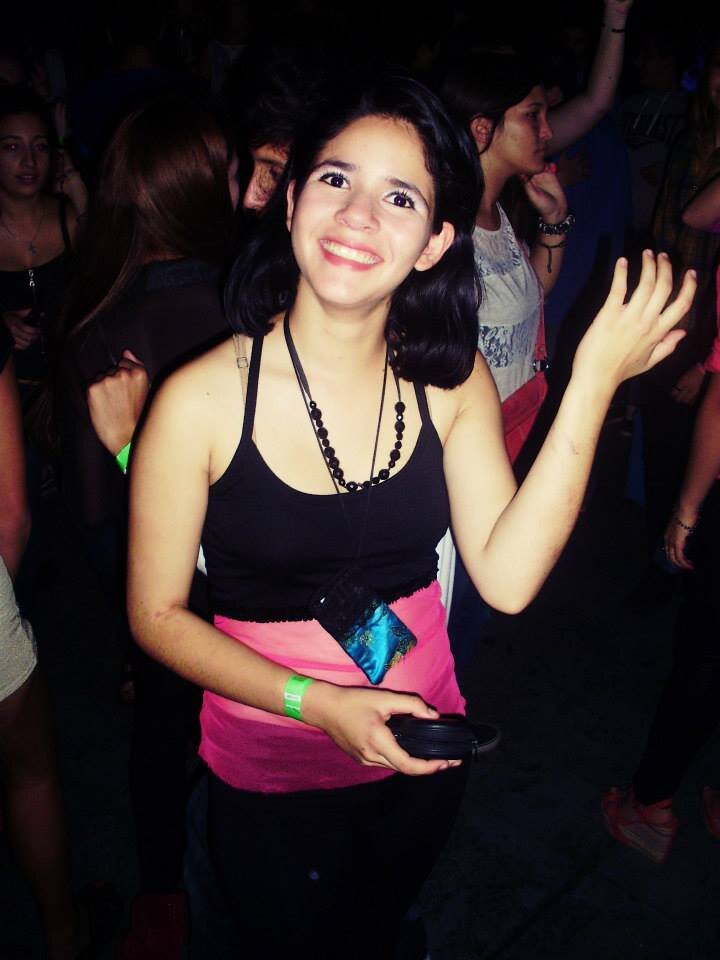 nanii_vero's profile picture. Mi mamá tomó cuando estaba embarazada y bueno... sali asi. Con sueño desde 1997. Whatsapp,Line, we chat etc...