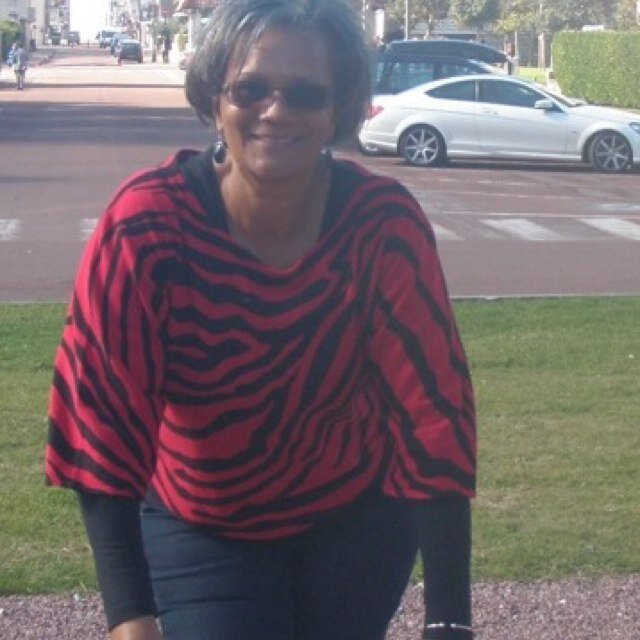 Individual; mother; love learning, travelling, experiencing new things & exercising. Great family. Life is good. Grateful
