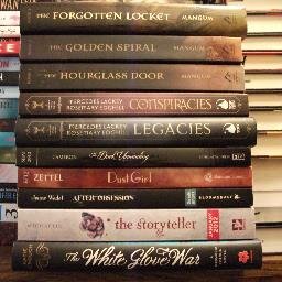 I become easily distracted by books, candy and great music  @HollowMay