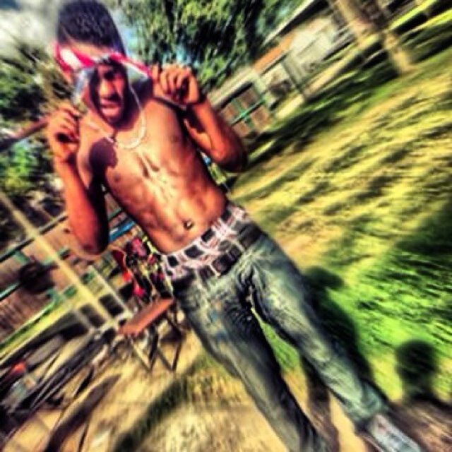 I BE THAT PRETTY MUTHERFUCKER...