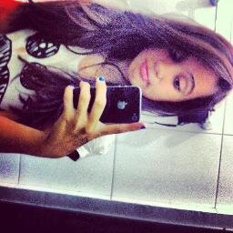 Ou você acaba com as ilusões, ou elas acabam com você. #Sou chata